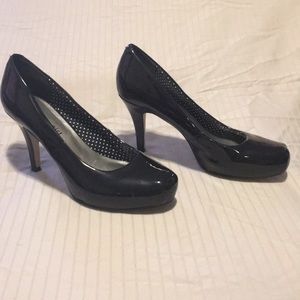 Black patent leather pumps by madden girl